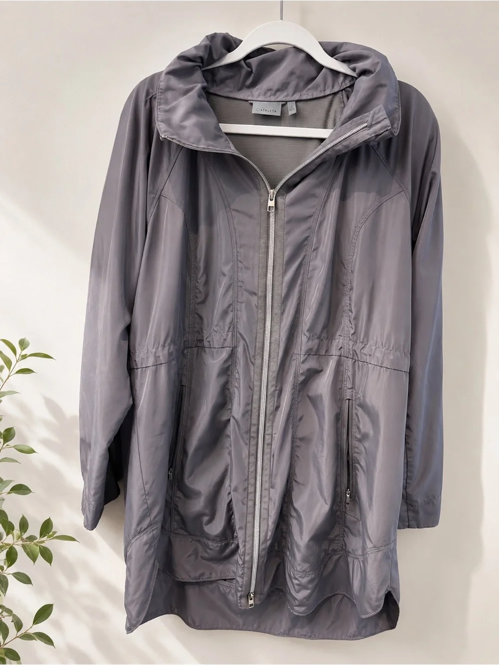 Athleta Lightweight Hooded Windbreaker Jacket in‎ Gray